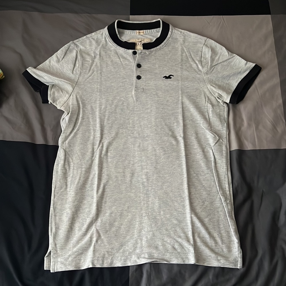 Hollister Silver with black shirt (Medium)